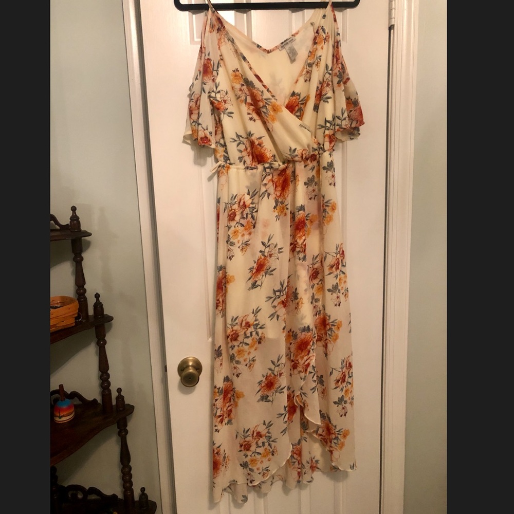 Floral off the shoulder midi dress